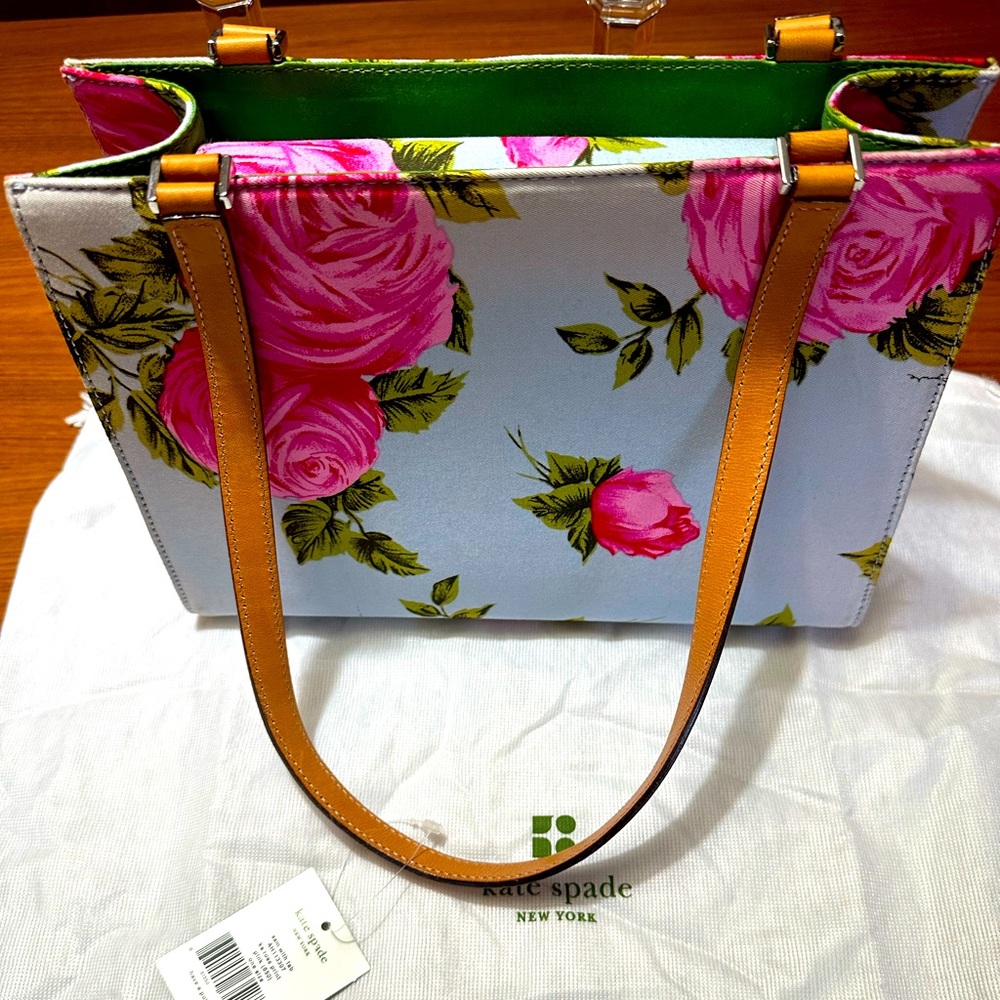 Nearly NWT Kate Spade Classic “Sam” Nylon Purse - Pink Floral
